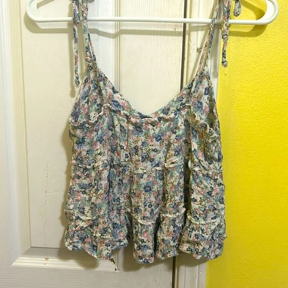 Floral tank top - Picture 2 of 3